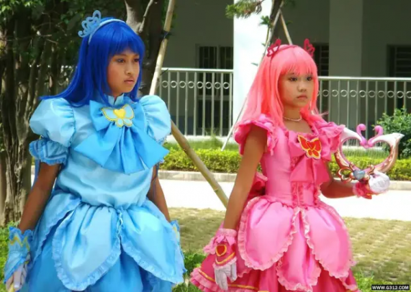 這令人窒息的審美，影視劇裡的大膽配色，只要你敢想，導演就敢配