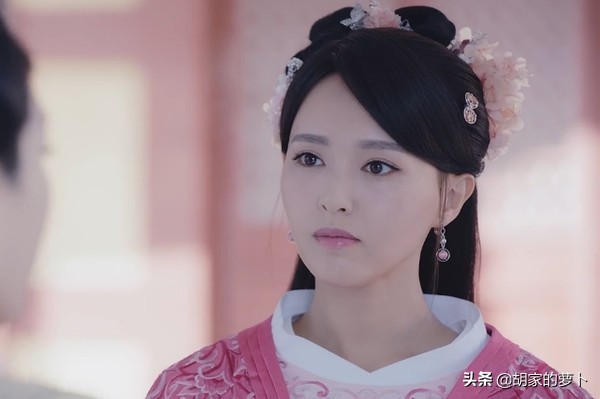 現在影視劇造型到底有多敷衍?額飾靠畫,妝容半永久,髮型流水線 現在影視劇造型到底有多敷衍?額飾靠畫,妝容半永久,髮型流水線