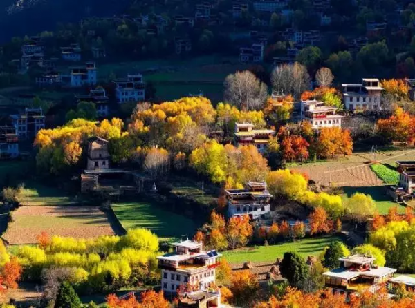 值得一去的11個古鎮，秋天風景宜人，美如畫卷！你最喜歡哪一個？