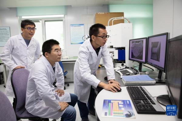 新華全媒+｜嫦娥五號月球樣品最新研究成果釋出 重新整理月球演化傳統認知