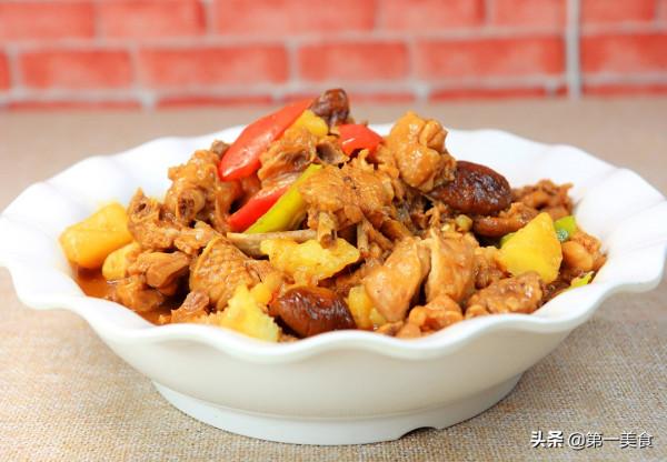 廚師長分享土豆燉雞家常做法，不焯水直接炒，鮮嫩入味，香辣下飯