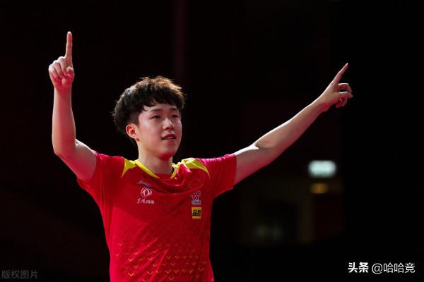 中國男乒00後新星發威！王楚欽3比0皮切福德，與樊振東會師半決賽