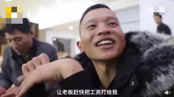 2張照片給厭學的孩子:別等被社會毒打,才知道讀書的幸福 2張照片給厭學的孩子:別等被社會毒打,才知道讀書的幸福