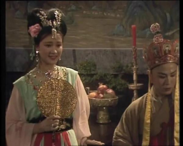 10位內地古裝美人今昔對比，有人曾鋃鐺入獄，有人因太美險被毀容