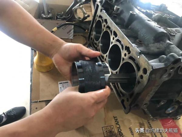 杭州車友大眾途觀燒機油差點當二手車賣了，發動機修復後笑逐顏開