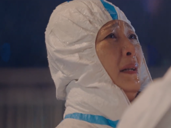 賈玲新片上映4天，斬獲5億票房，豆瓣口碑卻高糊預警了，大片差評