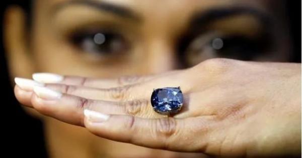 這4種寶石最為美豔,其中那顆湛藍的“海洋之心”神秘而又珍貴 這4種寶石最為美豔,其中那顆湛藍的“海洋之心”神秘而又珍貴