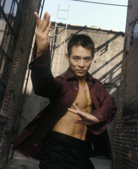 2003年，李連杰《致命搖籃》跳樓價值一億，替身國建勇拿走多少錢