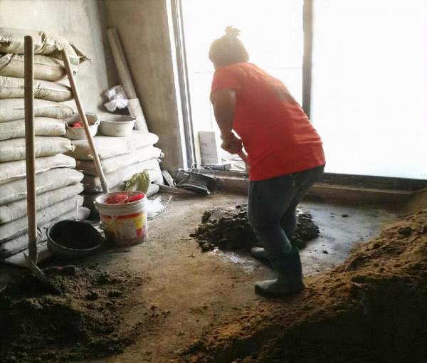 粉牆抹灰中摻了“砂漿王”就是在“毀牆、毀瓷磚”,這是真的嗎? 粉牆抹灰中摻了“砂漿王”就是在“毀牆、毀瓷磚”,這是真的嗎?