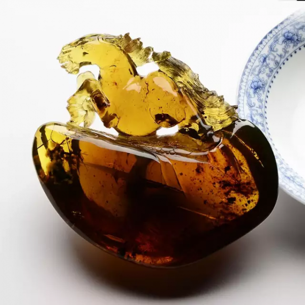 千年琥珀，驚豔了時光