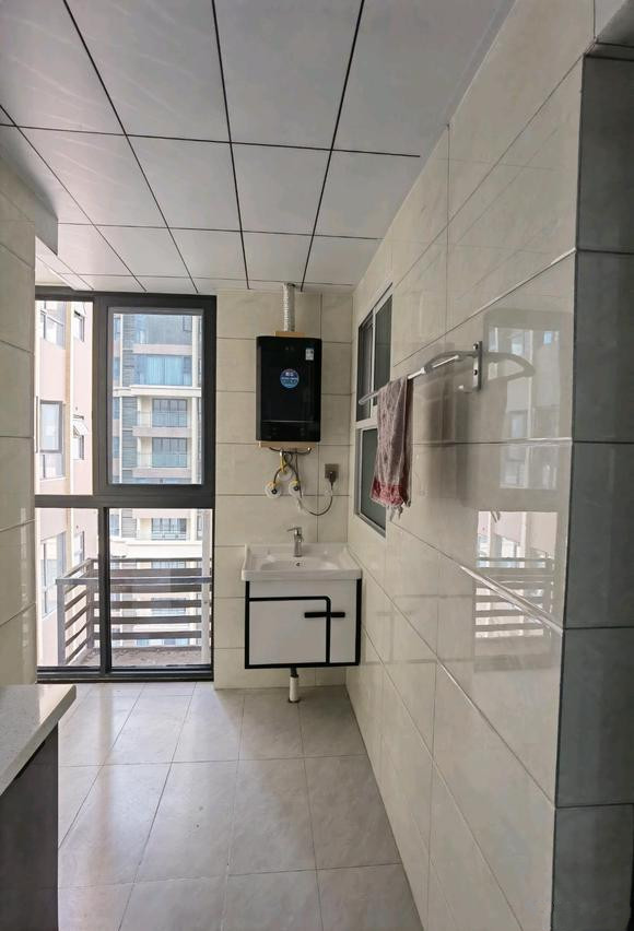 硬裝完成了，踩不少的坑，全部弄好19萬，裝不起中央空調了