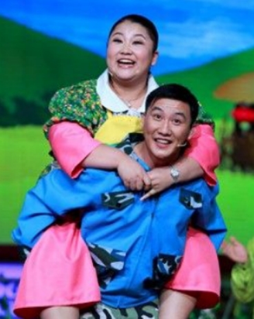 楊樹林:妻子入獄不離不棄,獨自帶女兒苦等愛妻 楊樹林:妻子入獄不離不棄,獨自帶女兒苦等愛妻