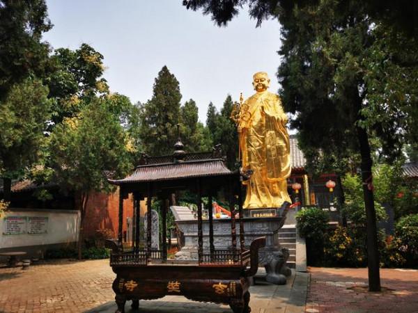 洛陽寺廟無數，這五個最經典，你去過幾座