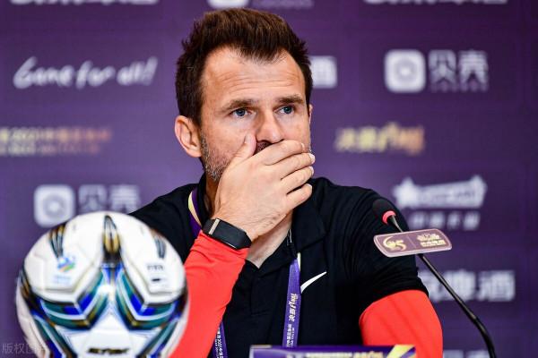 覆盤足協盃決賽，萊科為固執買單，傅歡或成海港輸球真正&OpenCurlyDoubleQuote;罪人&rdquo;