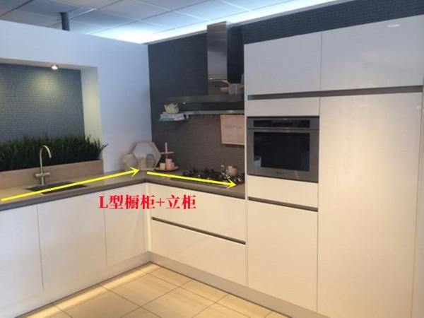 要想廚房好用，建議U型櫥櫃佈局再加一組立櫃，收納足拿取也方便