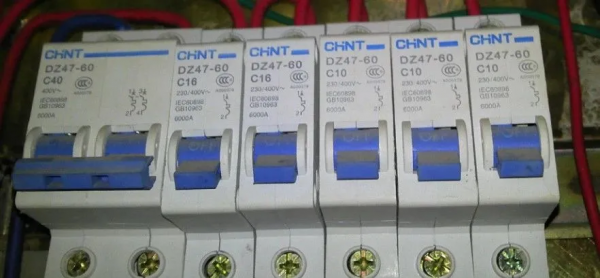 浪湧裝置、避雷器、漏保、空開、斷路器區別是什麼？