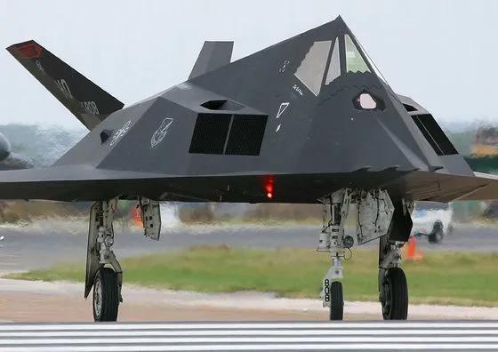 登峰造極---紀錄美蘇冷戰巔峰時期催生的十大黑科技