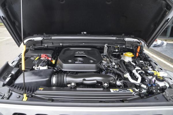 當硬派越野車“觸電”，會帶來一種怎樣的體驗？試駕牧馬人4×e