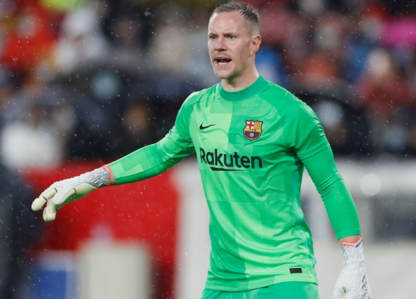 1-1！紅牌+進球被吹，登貝萊險些絕殺，哈維無奈，被皇馬甩開15分