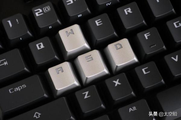 拒絕櫻桃軸一統天下，自研軸體也很香，ROG遊俠NX機械鍵盤評測