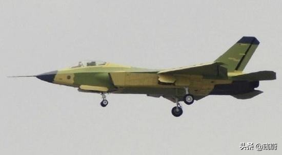 總師所說：已經在試飛的殲35隱身戰機，確定的四個型號都有哪些？