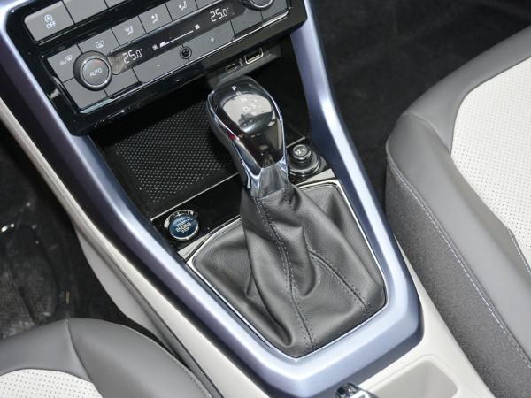 10萬左右的SUV，奔騰T77和途鎧選誰好？看兩車參配/銷量/優惠對比