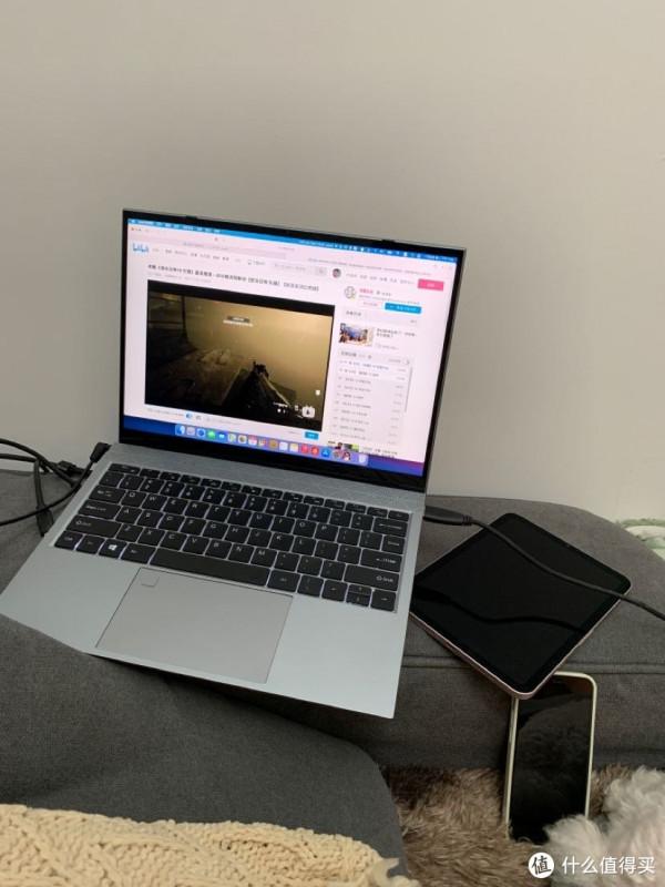 貼個菠蘿標！Funhouse裝黑蘋果分享：美國有蘋果，中國有菠蘿