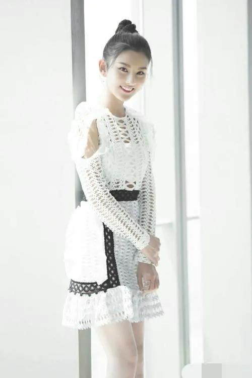 青年演員宋祖兒，恬靜可愛