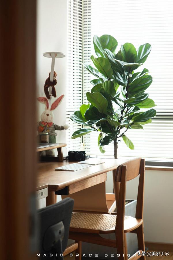 她家與豪華不沾邊，可滿屋子的溫馨感卻藏不住，網友：挑不出毛病