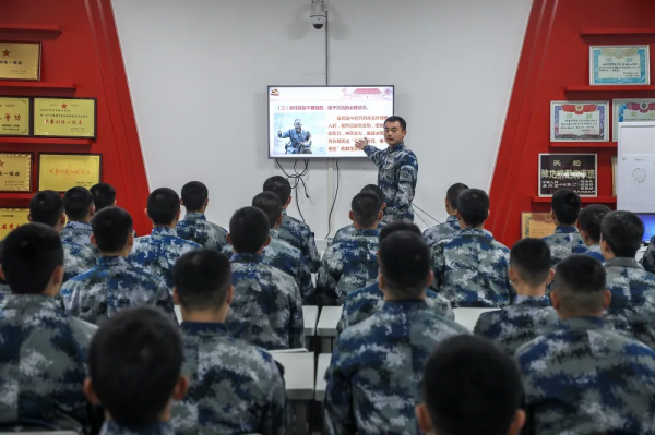 “12個1”,讓下連新兵感到溫暖! “12個1”,讓下連新兵感到溫暖!