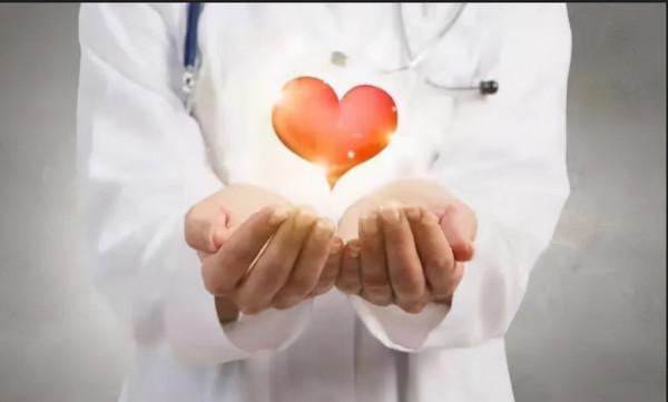 每天堅持晨起空腹吃蘋果，過段時間後，會帶給身體哪些好處？