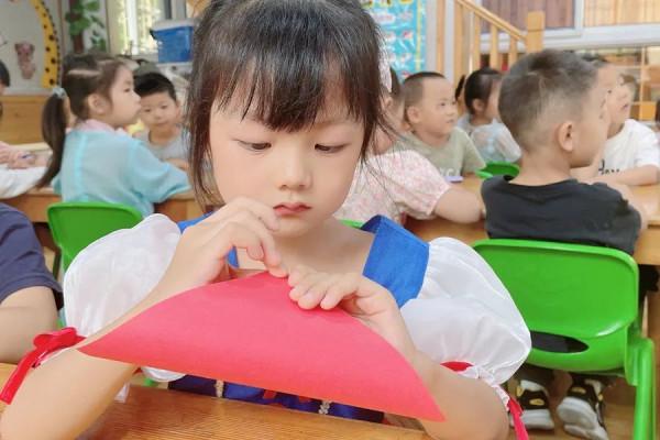 月團圓,人團圓 月團圓,人團圓