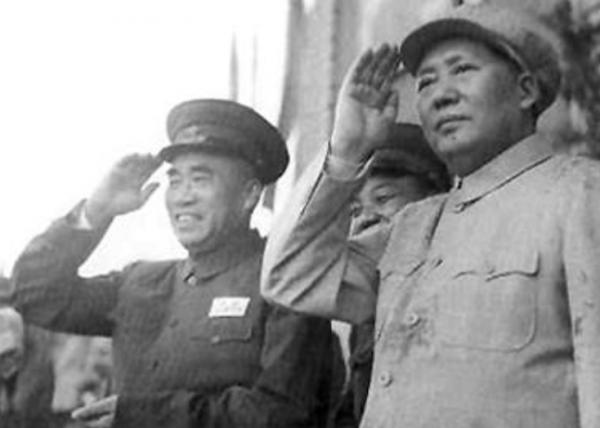 陳昌奉15歲做毛主席警衛員，闊別22年已成副司令，主席：官不小嘛