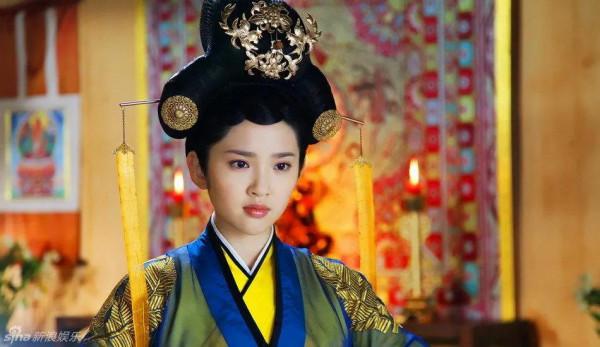 唐藝昕，著名演員