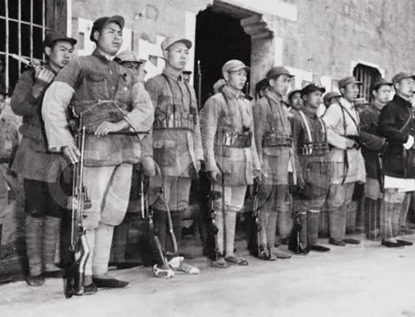 日師團長外甥女被俘後與軍人生下一子，母親回國後，兒子尋親多年