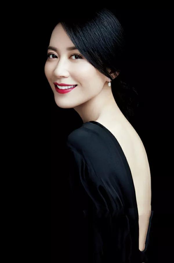 不老女神俞飛鴻絕美高畫質桌布:有一種美叫俞飛鴻 成熟優雅 魅力無限 不老女神俞飛鴻絕美高畫質桌布:有一種美叫俞飛鴻 成熟優雅 魅力無限