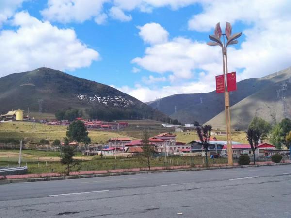 自駕小車從拉薩到格爾木青藏公路記 自駕小車從拉薩到格爾木青藏公路記