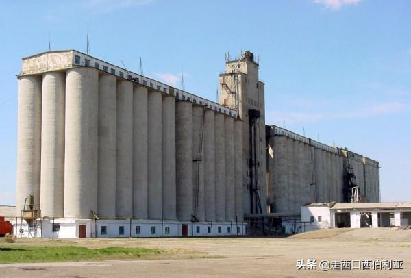 百年糧倉,守護百姓希望 百年糧倉,守護百姓希望