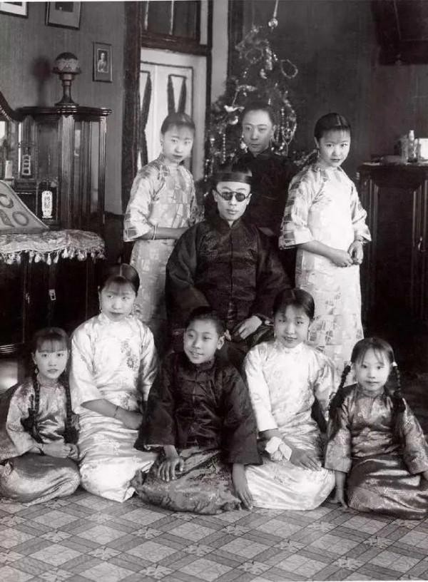 回顧歷史老照片，看完感慨萬千