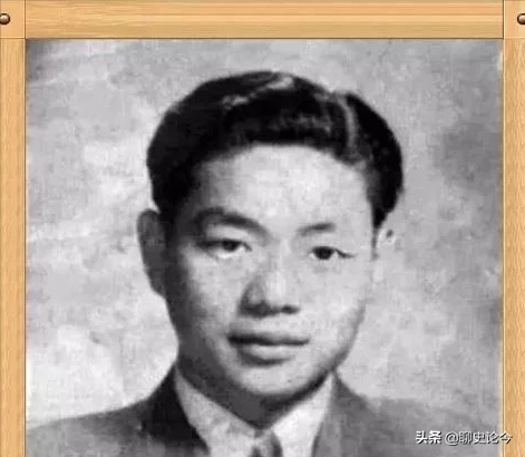 八路軍的第一架飛機，曾是汪偽政府的專機，朱德親自為其起名