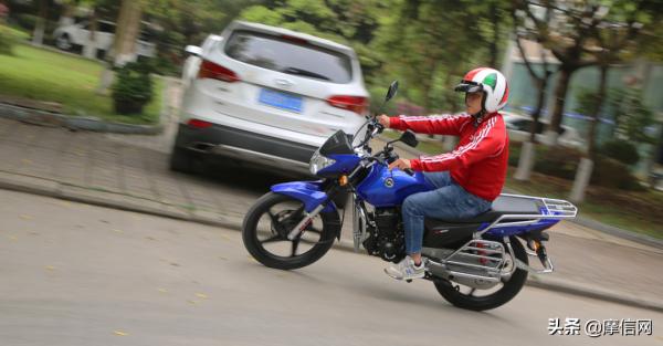 顏值線上 實用好騎的“全能商務車”——聊聊嘉陵新車JV150