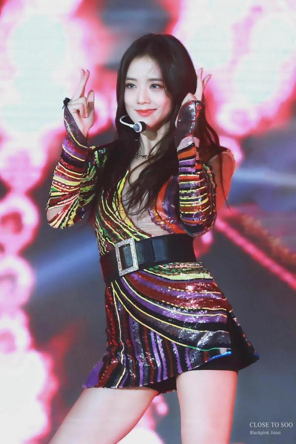 美炸了！KimJisoo金智秀18年歌謠大戰封神高畫質美照