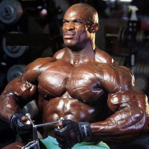 &OpenCurlyDoubleQuote;魔山&rdquo;看了羅尼&period;庫爾曼的自傳，打算打完拳擊賽後，轉項練健美