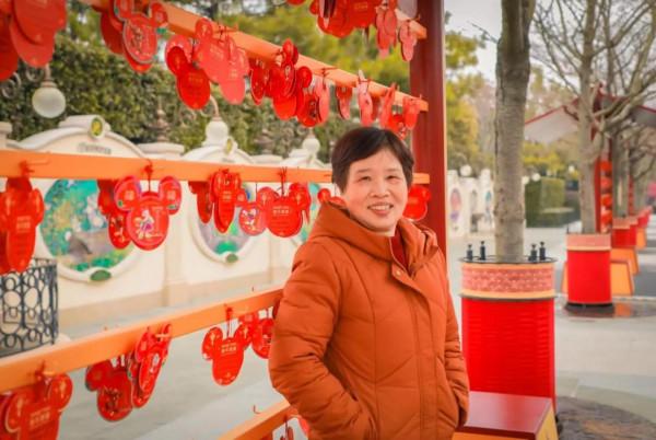 《迪士尼樂園》今天我們一家人高高興興來見你了