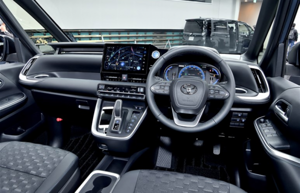 豐田全新MPV海外亮相，搭1&period;8L混動，摺合人民幣15萬起