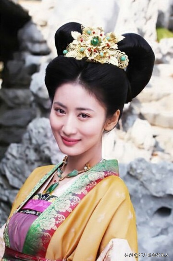 劇裡總演“壞女人”,生活中卻低調善良,這7位女星個個美貌驚豔 劇裡總演“壞女人”,生活中卻低調善良,這7位女星個個美貌驚豔