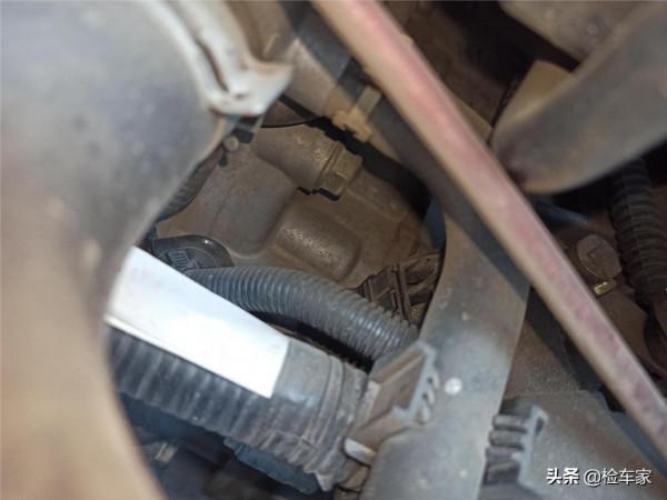 車身撞稀碎，這輛本田飛度換個馬甲賣6萬？車主：不退車就法庭見