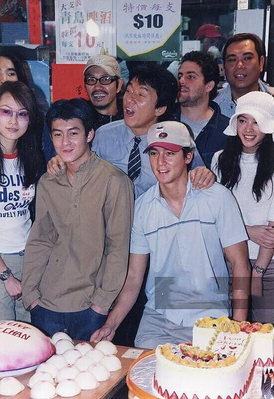 沒有烤瓷牙，沒有動鼻子，面容真實不摻假，這7位明星才配誇好看