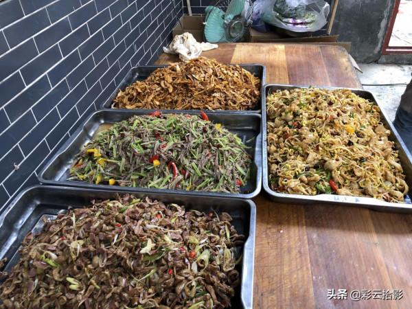 西安長安農村流水席,早上臊子面,中午正席16個菜 西安長安農村流水席,早上臊子面,中午正席16個菜