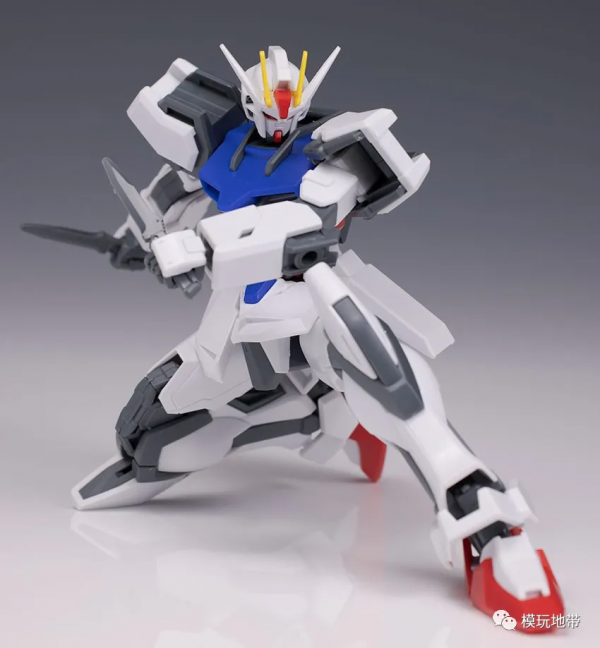 模玩測評：EG 強襲高達 簡裝版 日站評測